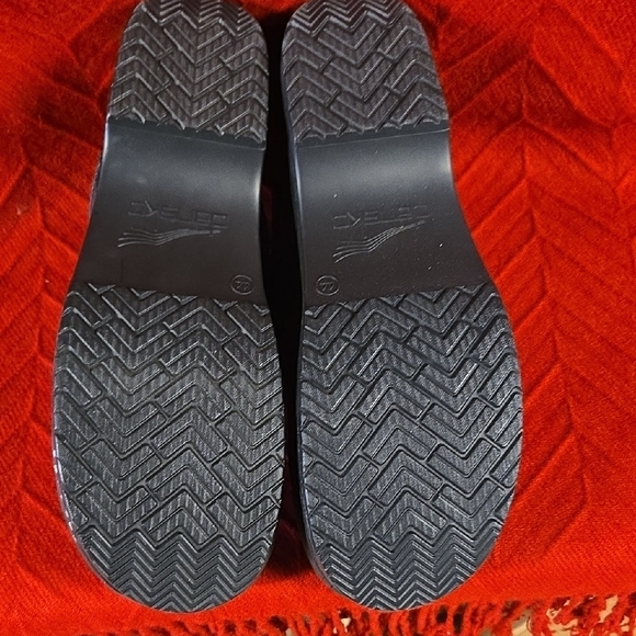 Dansko Men's Black Slip-On Loafers - Picture 5 of 6